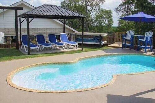 PRIVATE RESORT-9 mi to downtown Nashville Up to 20% off Ask