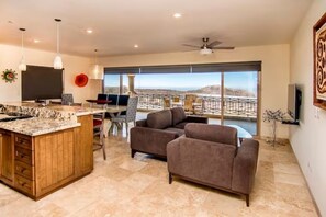 Smart-TV, DVD-Player, Videothek