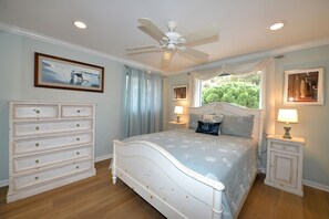 4 bedrooms, iron/ironing board, travel cot, WiFi