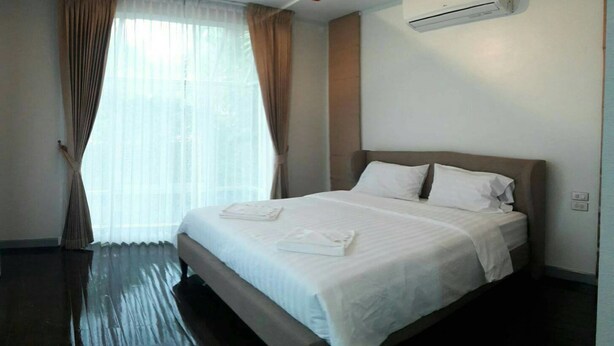 Unclassified image, 1 of 13, button - Jomtien Beach House (Sattahip)