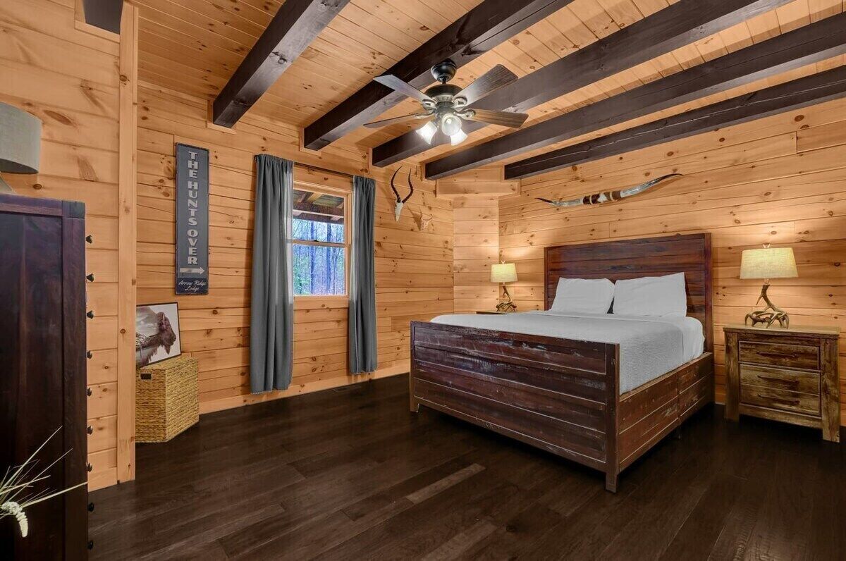 5 chambres, accès au Wi-Fi (inclus), literie fournie