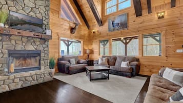 电视、壁炉、桌上足球