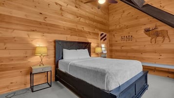 5 bedrooms, WiFi (free), bed sheets