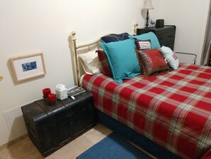 Iron/ironing board, free WiFi, bed sheets, wheelchair access