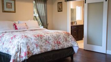 3 Schlafzimmer, Bügeleisen/Bügelbrett, Reisekinderbett, Bettwäsche