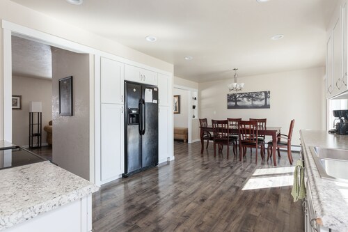 Gateway to Glacier National Park, perheystävällinen koti, vuodepaikkoja 8-10