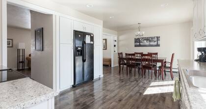 Gateway to Glacier National Park, perheystävällinen koti, vuodepaikkoja 8-10