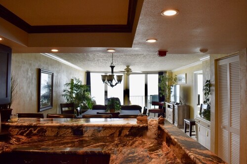 Shores Club 506-Owner Managed-Available weekly 7/18-25; 9/19-26; 9/26-10/24