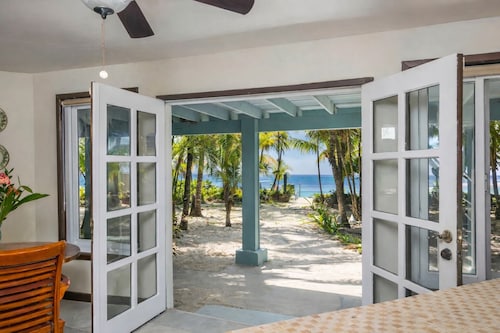 Ajoutez notre maison en bord de mer à vos vacances et ... vous êtes au paradis. 