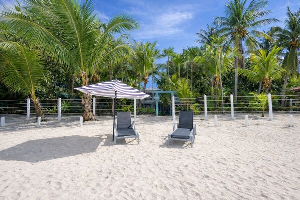 Property grounds - Casa Kennedy - Family Beach Home - Last Private House on West Bay Beach (West Bay)