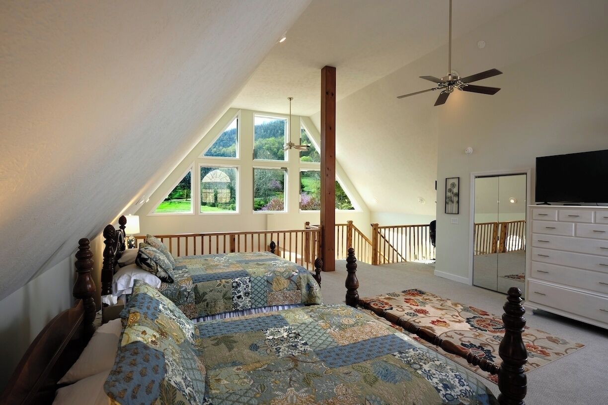 2 bedrooms, desk, iron/ironing board, free WiFi