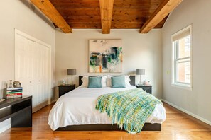 7 室のベッドルーム、アイロン / アイロン台、WiFi、ベッドシーツ