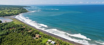  LUXURY BEACHFRONT Privat villa med 5 soverom! SPEKTAKULÆRE VISNINGER! INFINITY POOL BAR