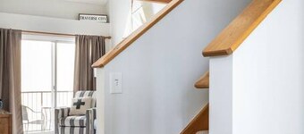 2-Bedroom Townhouse Next to TART Trail & Close to Downtown TC!