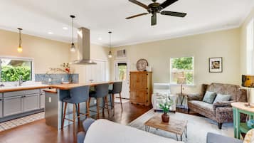 Smart TV, books, music library, stereo