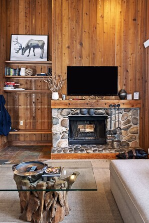 Smart TV, fireplace - Outpost: Nez Perce C5 - Hot Tub Access! (Teton Village)
