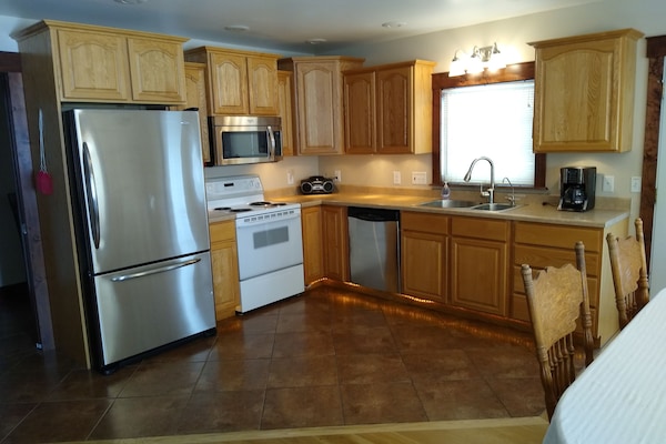 Frigorífic, microones, forn i placa de cuina