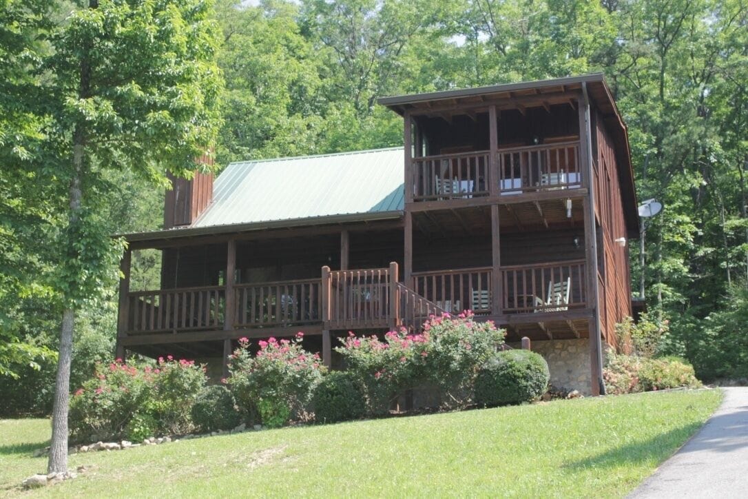 Rustic Relaxation Lodge