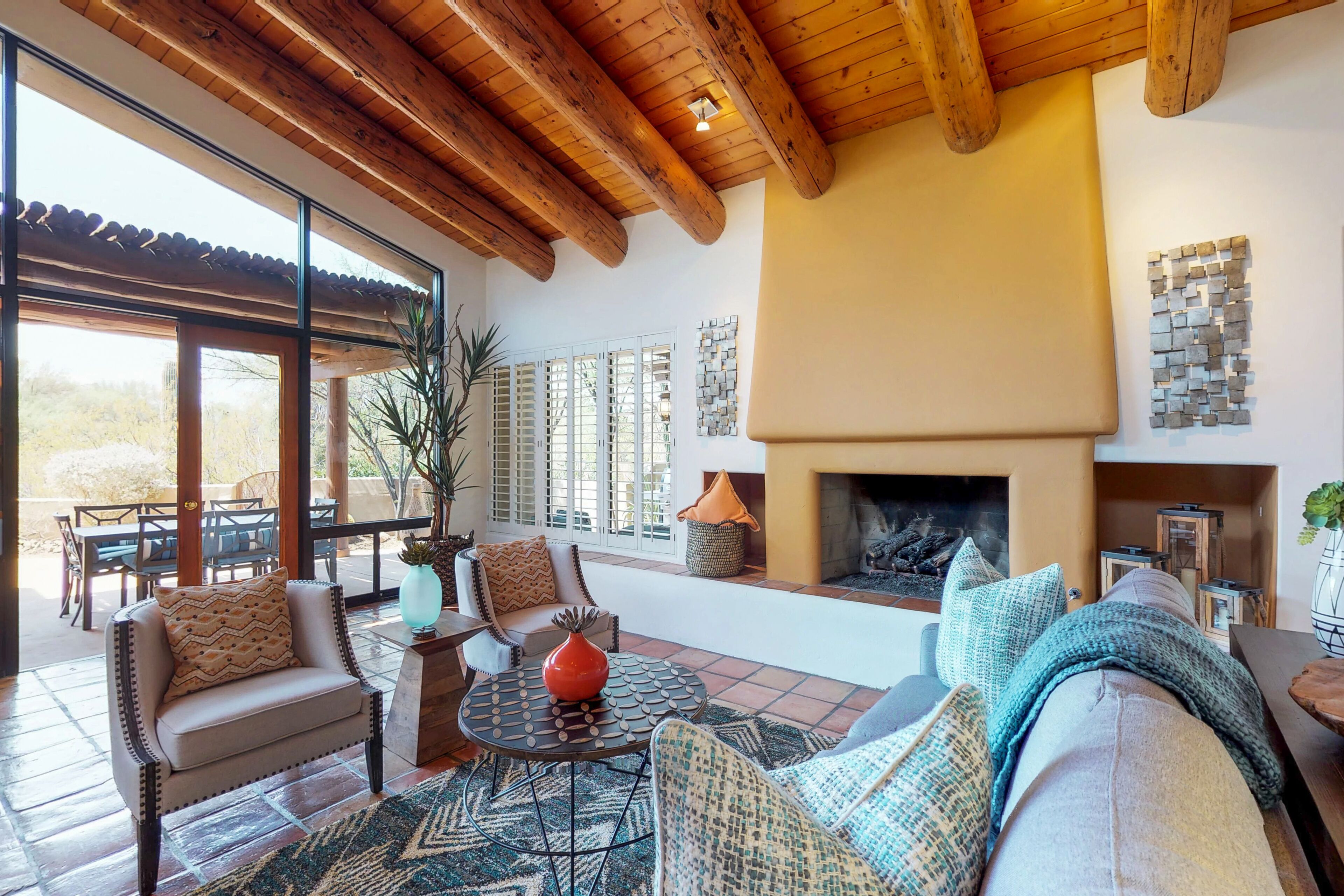 Beautifully updated townhome with pools, hot tub, golf & tennis
