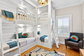 Imagen sin descripción, 4 de 74, botón