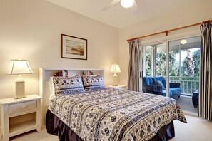 5 slaapkamers, een strijkplank/strijkijzer, wifi, beddengoed