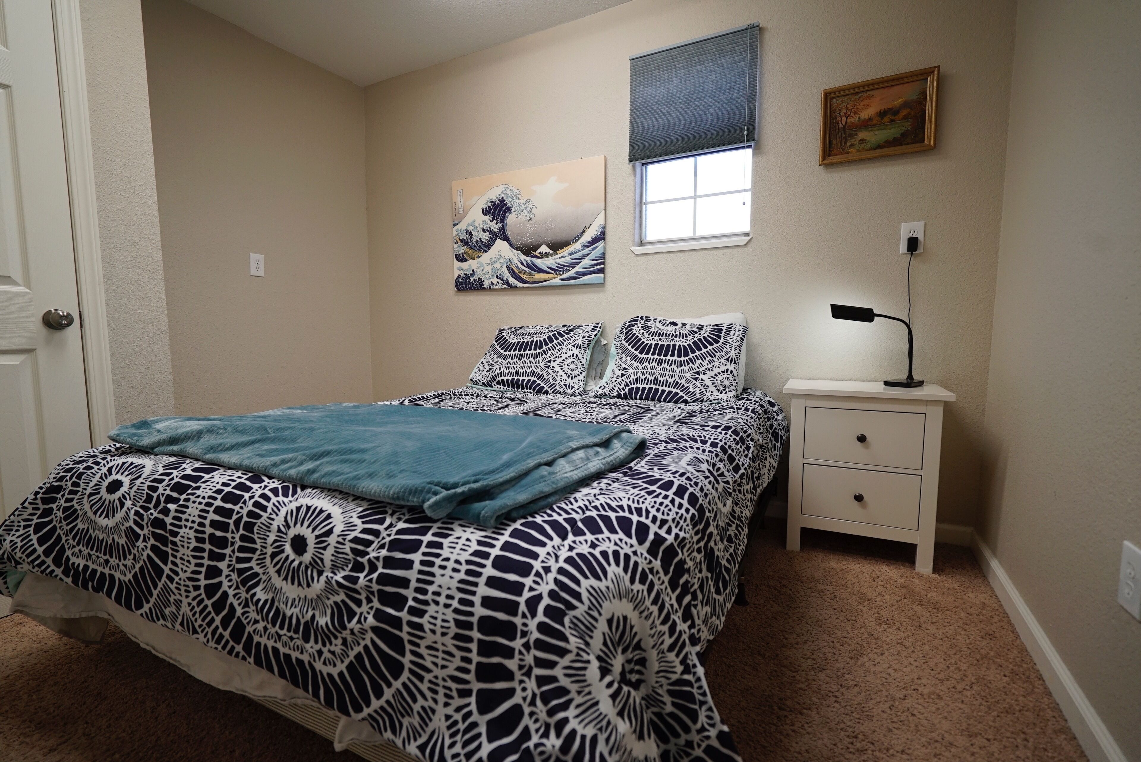 2 chambres, fer et planche à repasser, Wi-Fi gratuit, draps fournis