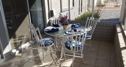 Sonnet Sunshine Retreat - Your Home Base in Sunny Sun City West!