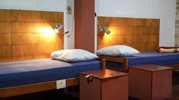 Shared Dormitory, 1 Bedroom, Non Smoking, Private Bathroom (4 Beds) | Free WiFi, bed sheets