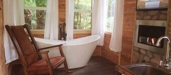 Treehouse Place at Deer Ridge Featured top 10 USA!