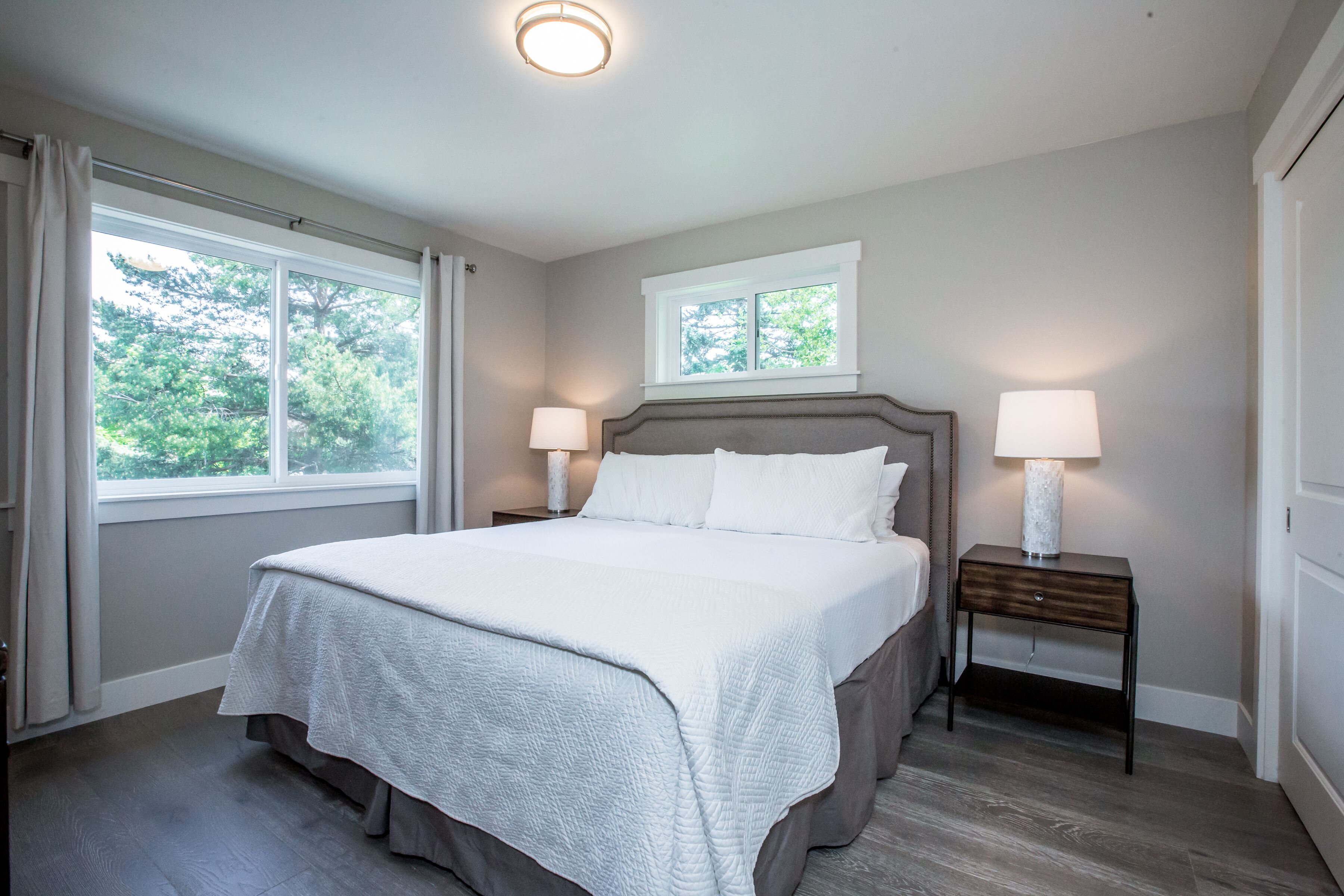 4 chambres, fer et planche à repasser, Wi-Fi gratuit, draps fournis