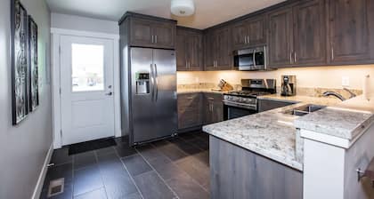 Incredible 4 bedroom home right in downtown Whitefish!!! Ac for hot days.