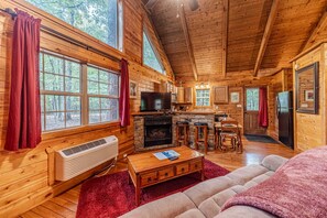 Smart TV, fireplace, DVD player - Romantic Getaway Cozy Cabin | 1BR 1BA | Hot Tub | Jacuzzi | Pet Friendly (Cleveland)
