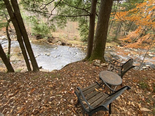 Quaint, Rustic, Quiet Retreat
