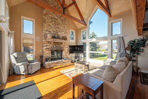 Smart TV, chimenea