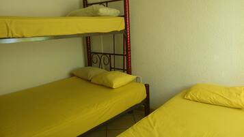 5 chambres, accès Internet, draps fournis