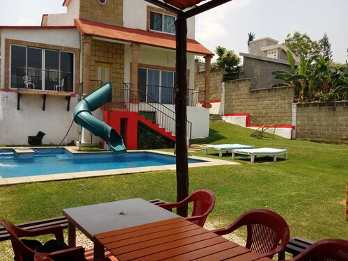 Casa Circuito 5 recamaras 22 prs Oaxtepec Morelos