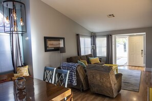 TV connectée, cheminée