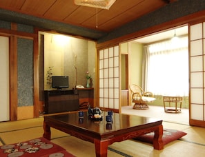 Standard Japanese Style Room For 5 People | Free WiFi - Yokokura-inn (Nagano)