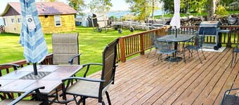 Beautiful Lake Cottage On Lake Noquebay -- Family, Friends Wisconsin Getaway