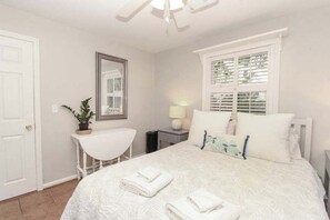 2 bedrooms, iron/ironing board, travel cot, free WiFi