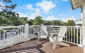 Property grounds - Mellow Yellow -  Seagrove Beach Home With Private Pool Close To Beach (Santa Rosa Beach)