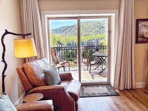 Smart-tv en een open haard