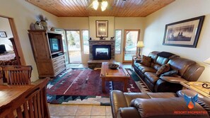 Télévision, cheminée