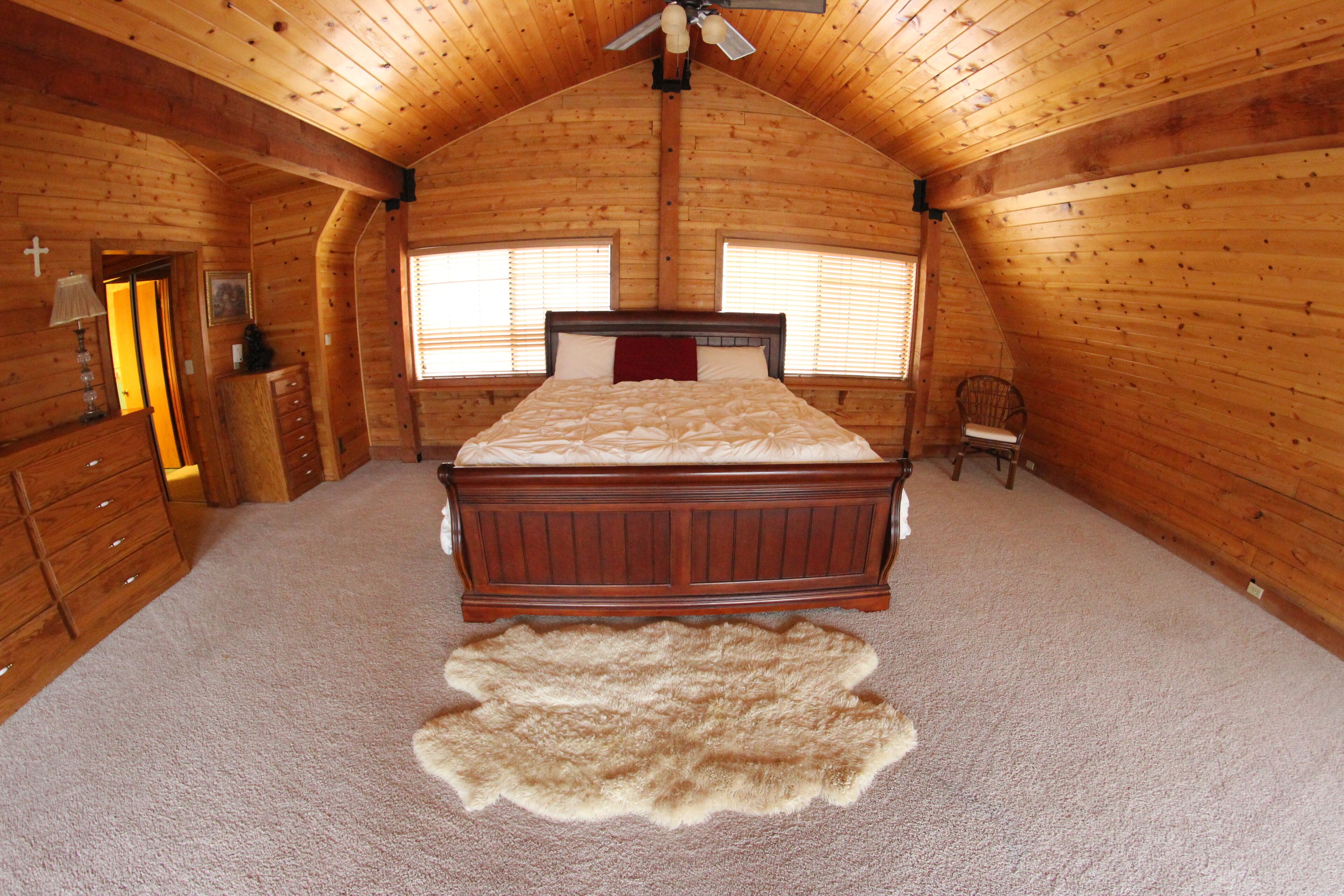 10 bedrooms, iron/ironing board, WiFi, bed sheets