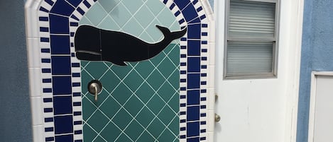 تفاصيل الفندق من الخارج