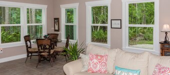 PINE BREEZE COTTAGE - A Beautiful Place To Rest Your Head