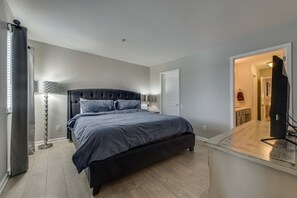 2 slaapkamers, een strijkplank/strijkijzer, wifi, beddengoed