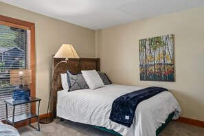 2 chambres, fer et planche à repasser, lit parapluie, Wi-Fi