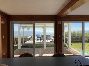 Dining - Waters Edge Beachfront Private Residence - Ground Level Home (Alligator Point)
