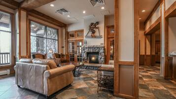 Premium Condo, 1 Bedroom, Balcony, Resort View (Buffalo Lodge 8361) | Interior entrance